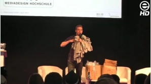 gamescom - Speakers' corner mit Goodies